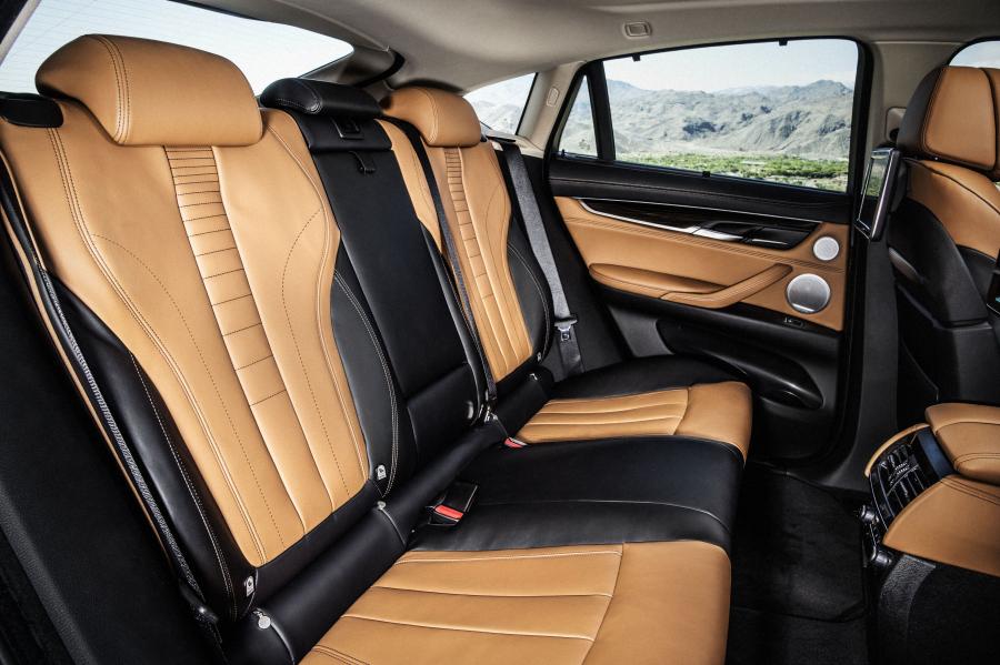  BMW X6 xDrive 5.0i 2015 года  (фото 51 из 113)